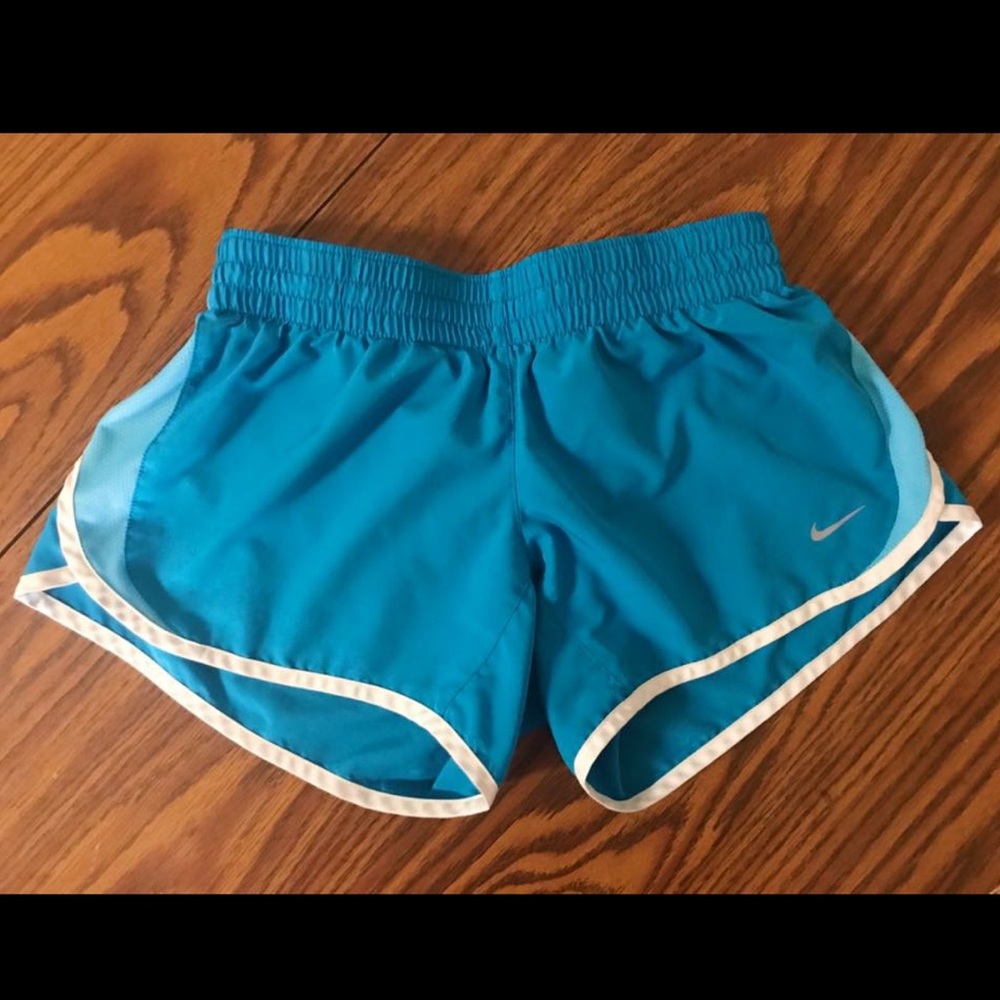 Youth L Nike Shorts